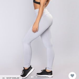 Gray leggings NWOT